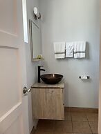 Howard Johnson by Wyndham Ridgecrest, CA