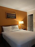 Howard Johnson by Wyndham Ridgecrest, CA