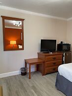 Howard Johnson by Wyndham Ridgecrest, CA