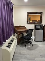 Howard Johnson by Wyndham Ridgecrest, CA