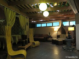 One Tagaytay Place