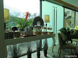 One Tagaytay Place