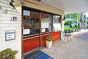 Dukes Midway Lodge