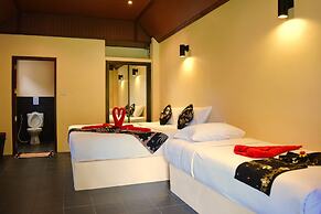 Lanta Pearl Beach Resort