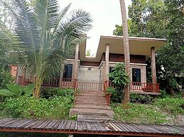 Lanta Pearl Beach Resort