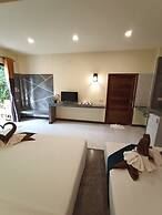 Lanta Pearl Beach Resort