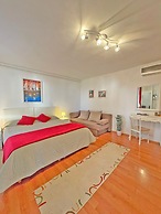 Studio Apartment Andrijana