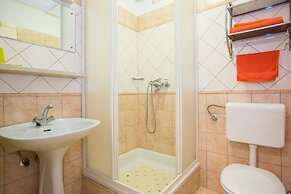 Studio Apartment Andrijana