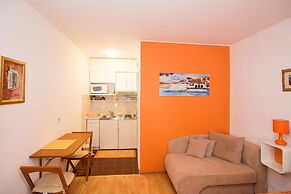 Studio Apartment Andrijana