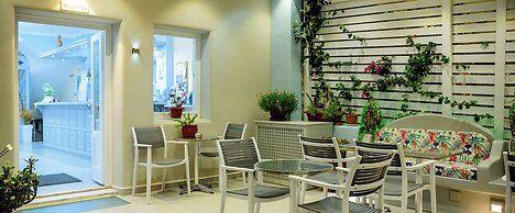 Akis Hotel