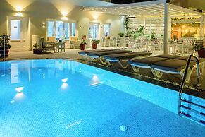 Akis Hotel