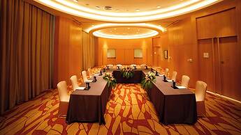 Crowne Plaza Zhongshan Wing on City by IHG