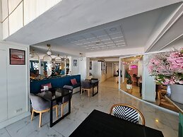 Opal House Hotel & Restaurant