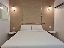 Opal House Hotel & Restaurant