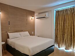 Opal House Hotel & Restaurant