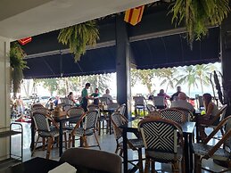 Opal House Hotel & Restaurant