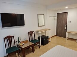 Opal House Hotel & Restaurant