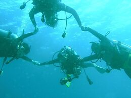 Koh Talu Island Resort