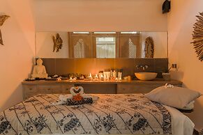 Indiana Kenanga Boutique Hotel & SPA