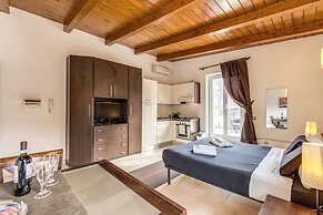 Aurelia Vatican Apartments