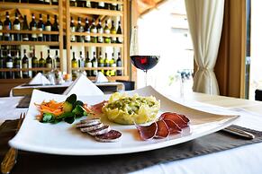 Alpen Hotel Chalet - Valdidentro