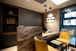 Seraglio Hotel & Suites