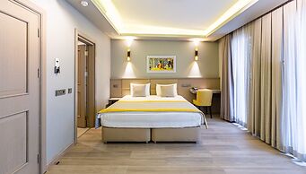 Seraglio Hotel & Suites