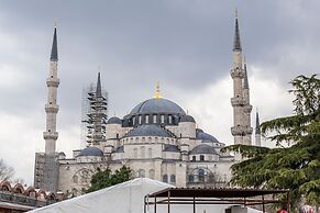 Seraglio Hotel & Suites