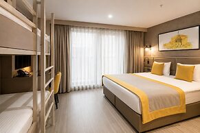 Seraglio Hotel & Suites
