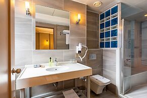 Seraglio Hotel & Suites