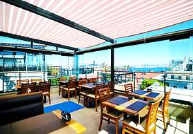 Seraglio Hotel & Suites