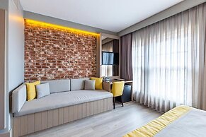 Seraglio Hotel & Suites