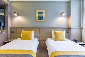Seraglio Hotel & Suites
