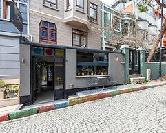 Seraglio Hotel & Suites