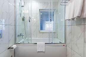 Seraglio Hotel & Suites