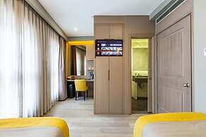Seraglio Hotel & Suites