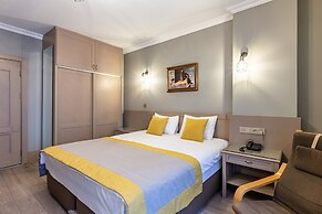 Seraglio Hotel & Suites