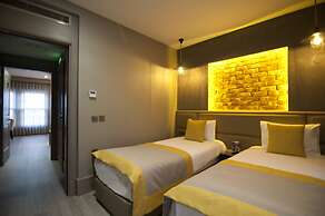 Seraglio Hotel & Suites