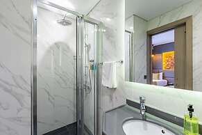 Seraglio Hotel & Suites