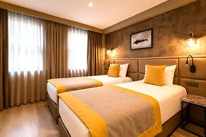 Seraglio Hotel & Suites