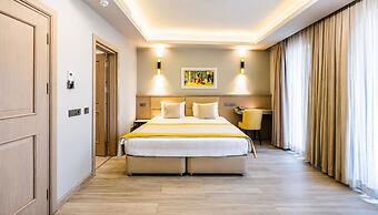 Seraglio Hotel & Suites