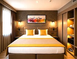 Seraglio Hotel & Suites