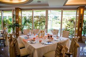 Hotel Ares