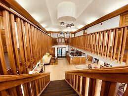 Howard Johnson by Wyndham Branson Theatre District