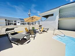 Howard Johnson by Wyndham Branson Theatre District