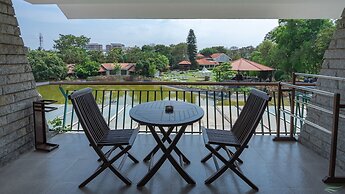 Silent Shores Resort & Spa