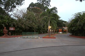 Silent Shores Resort & Spa