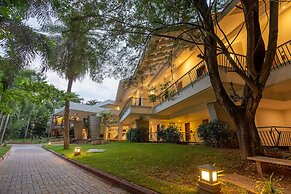 Silent Shores Resort & Spa