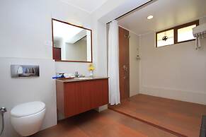 Silent Shores Resort & Spa