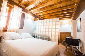 Apartamentos Turísticos Alhambra